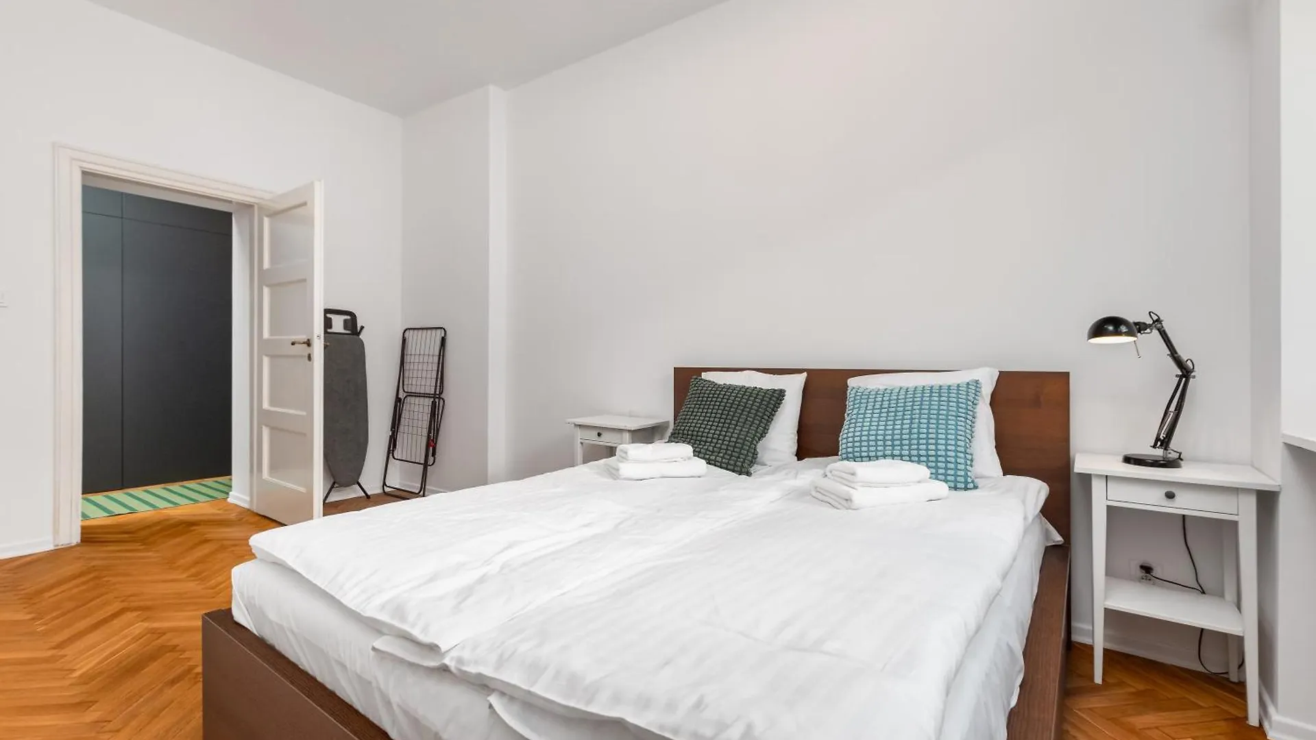 Apartman Fabryczna 23 By Homeprime Varsó